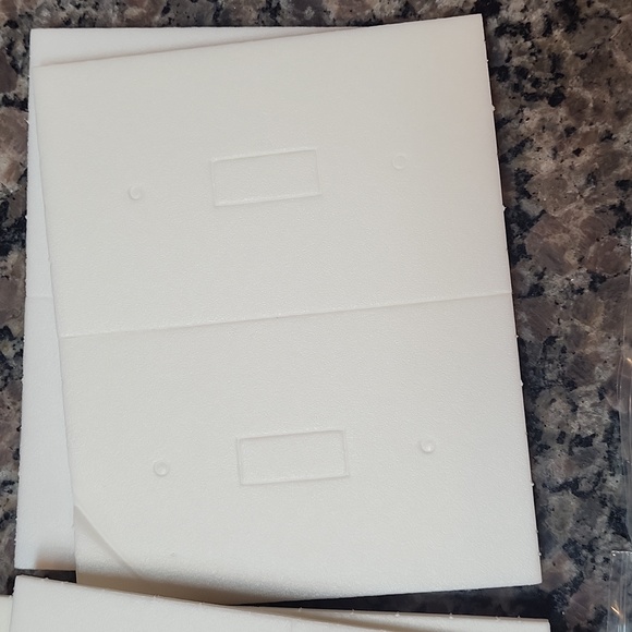 Simply conserve lot of 2 switch and outlet insulating sealers new in package - Picture 3 of 6